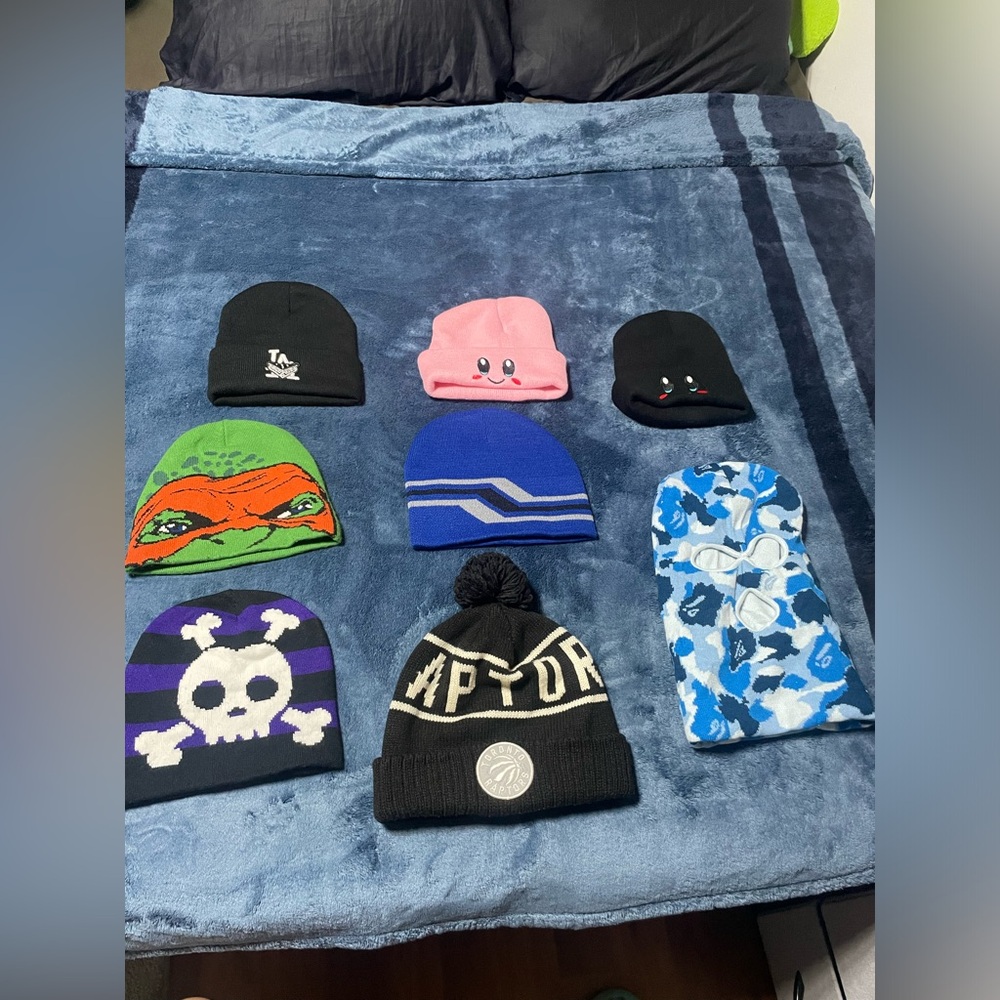 Bundle of 7 Hats